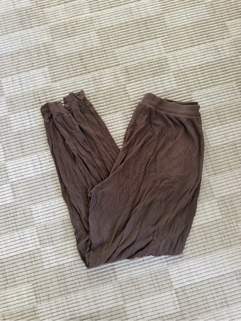 ALO Lightweight Brown Ribbed Lounge Pants